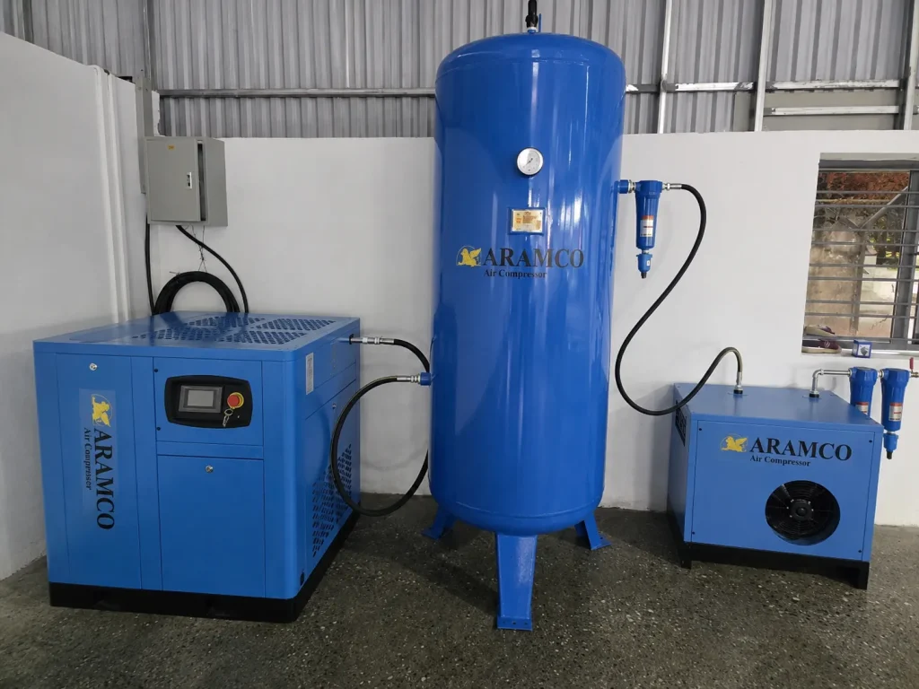 Bình chứa khí nén ARAMCO được sản xuất từ thép chịu áp lực, độ bền cao.