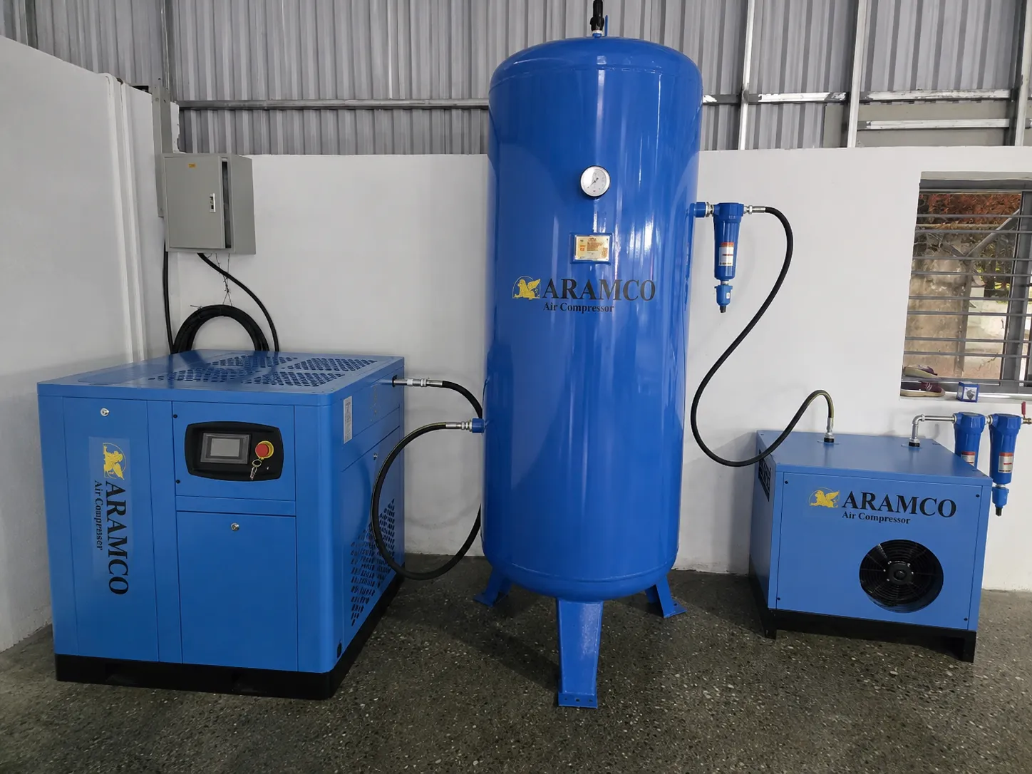 Máy nén khí trục vít BAOSI 20HP sử dụng công nghệ biến tần tiết kiệm điện.