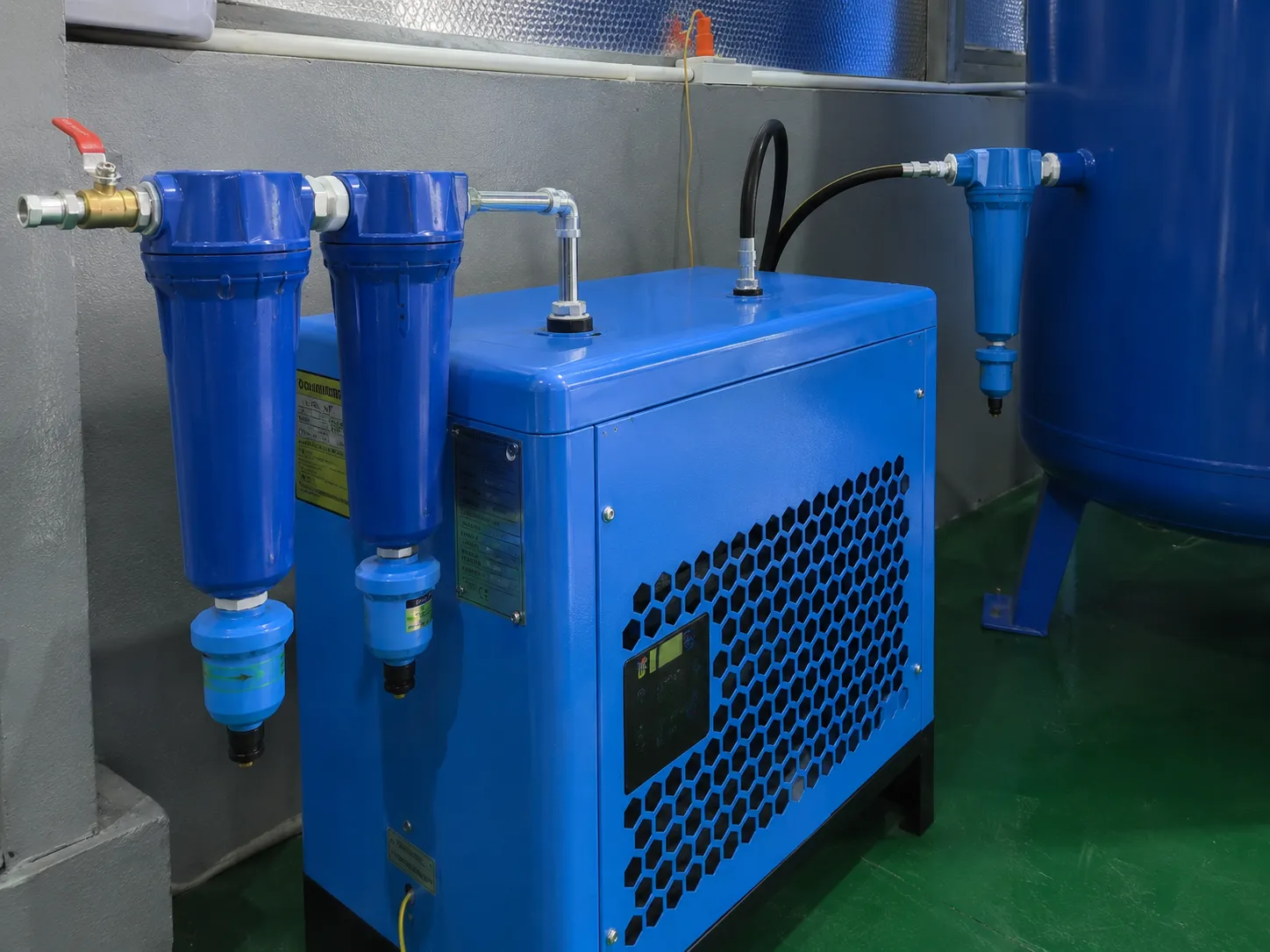 Đường ống và phụ kiện được lắp đặt đúng kỹ thuật, đảm bảo an toàn và hạn chế thất thoát khí.
