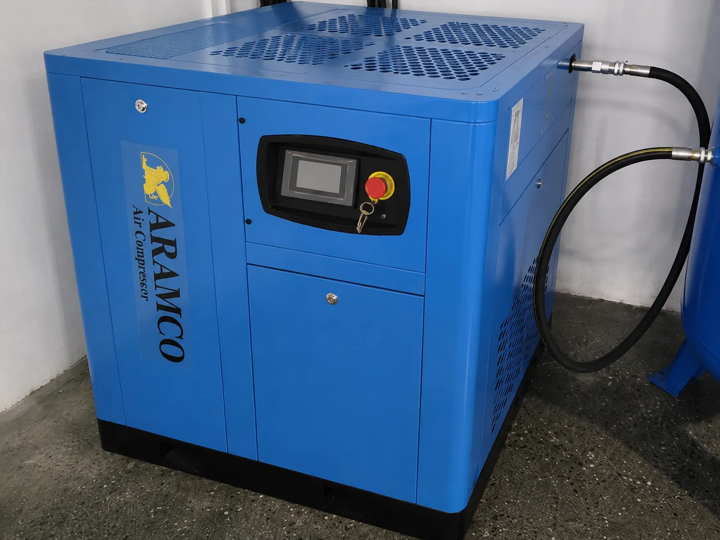 Máy nén khí trục vít BAOSI 20HP sử dụng công nghệ biến tần tiết kiệm điện.